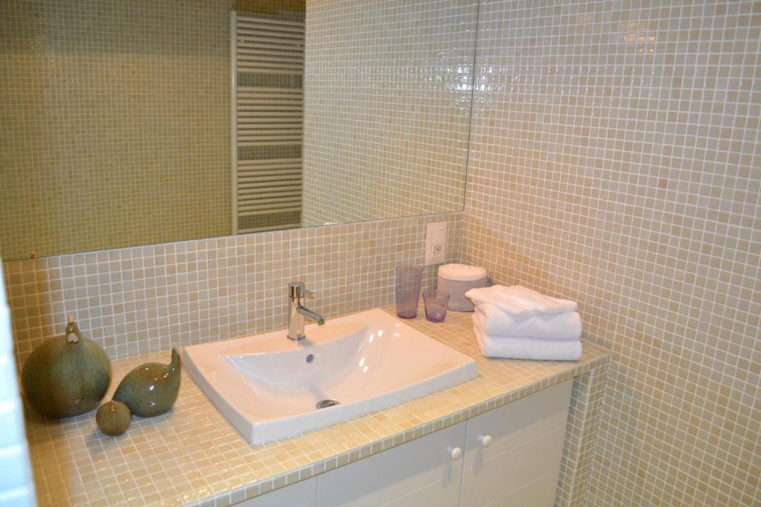 Photo of Bathroom in Maillane
