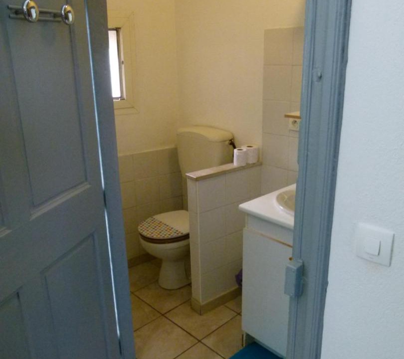 Photo of Bathroom in Remoulins