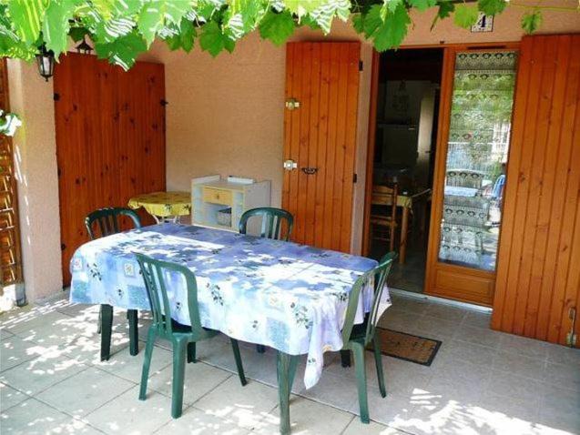 Photo of Bedroom in Saint-Martin-de-Bromes