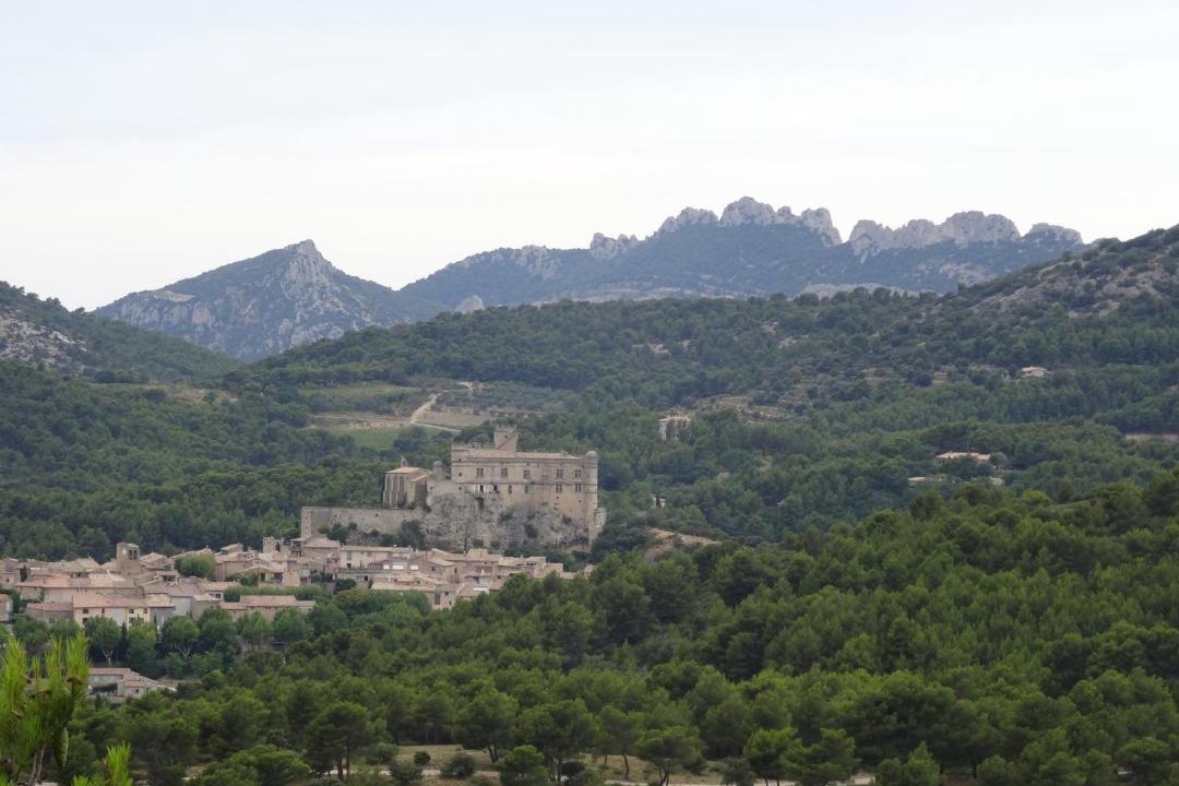Photo of Buildings in Crillon-le-Brave