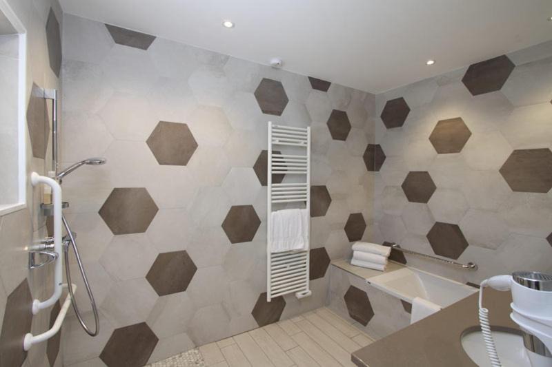 Photo of Bathroom in Maussane