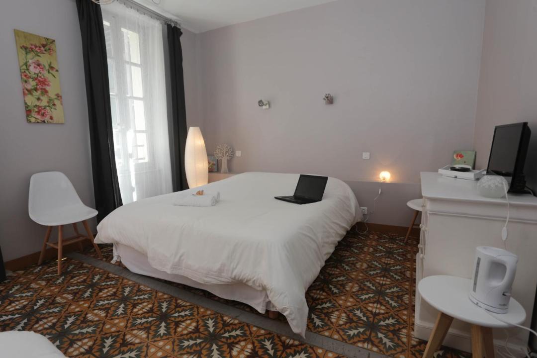 Photo of Bedroom in Avignon City Centre