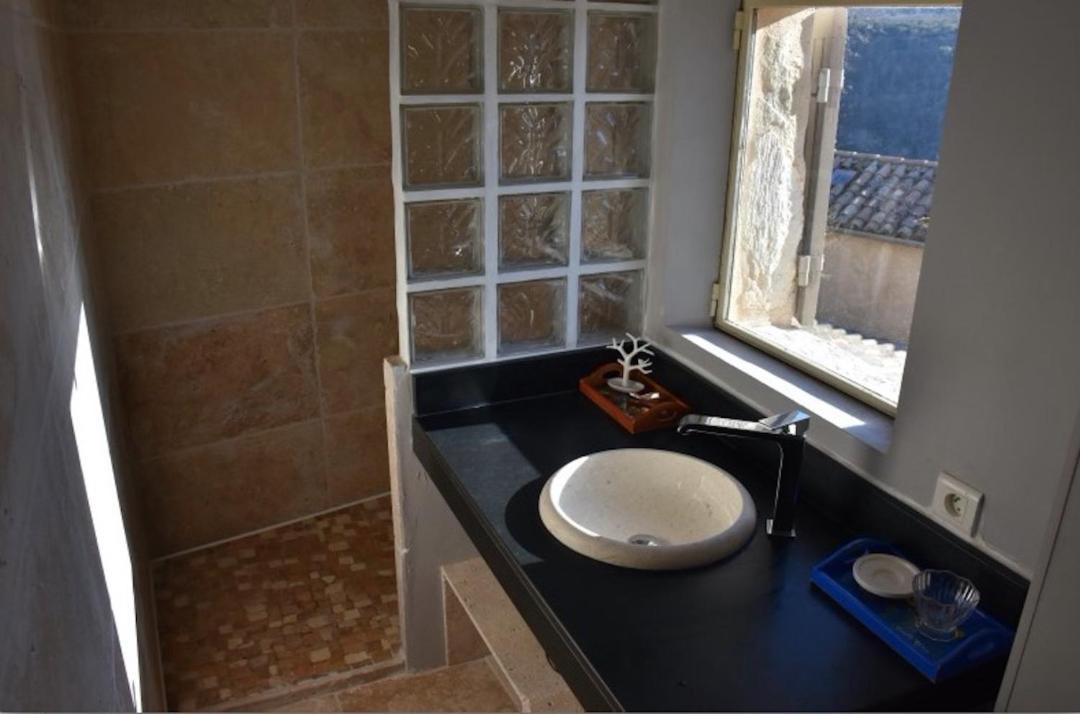 Photo of Bathroom in Bonnieux
