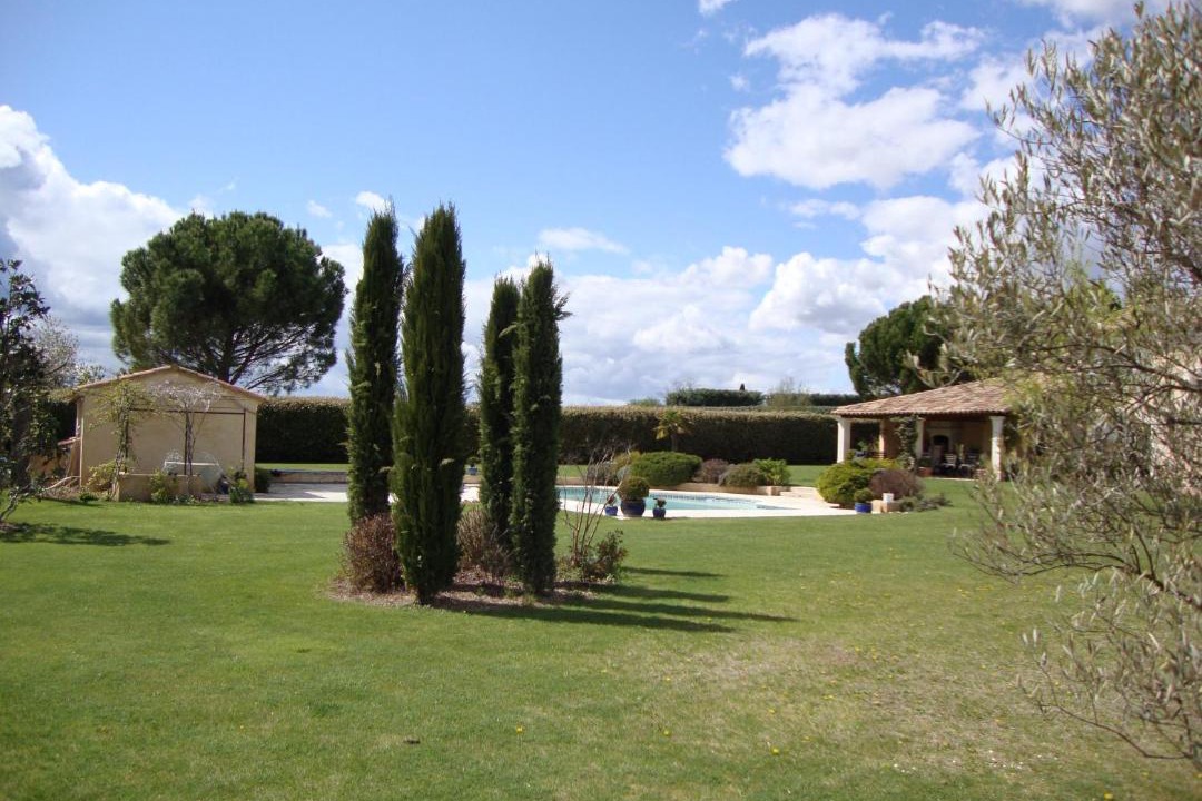 Photo of Others in La Tour-d'Aigues