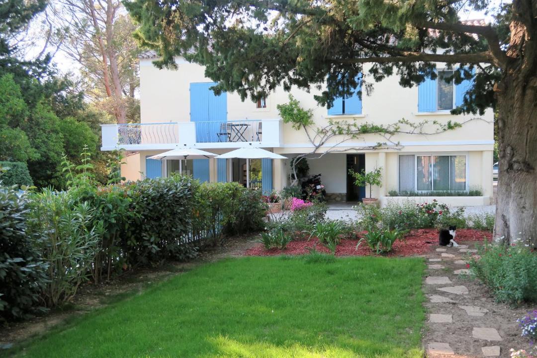 Photo of Buildings in Lourmarin