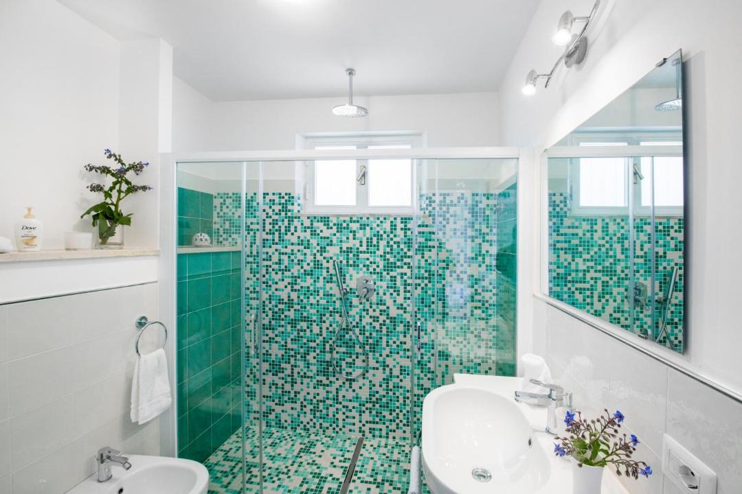 Photo of Bathroom in Path of the Gods
