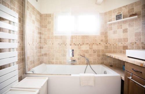 Cabries Apartment | Charmante maison avec piscine entre Aix et Marseille